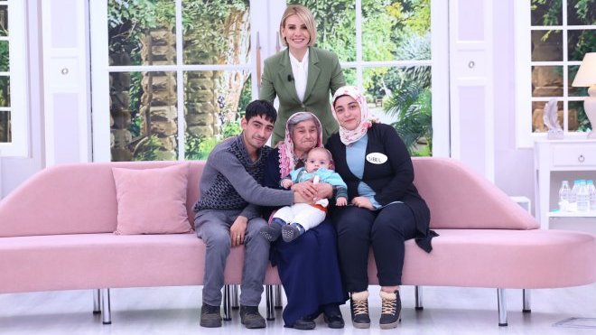 27 yıl sonra annesine ilk kez Esra Erol’da kavuştu