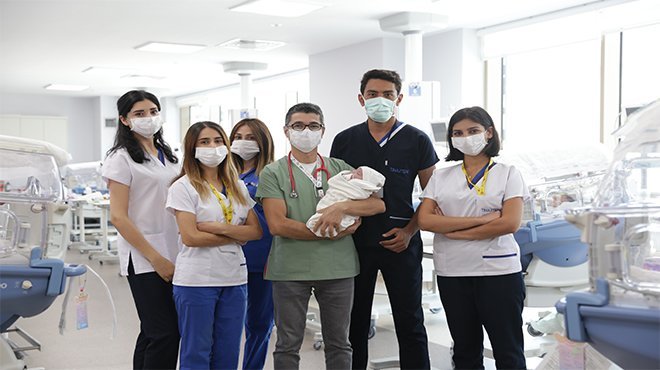 30 cm boyunda ve 550 gram bebek umudun sembolü oldu