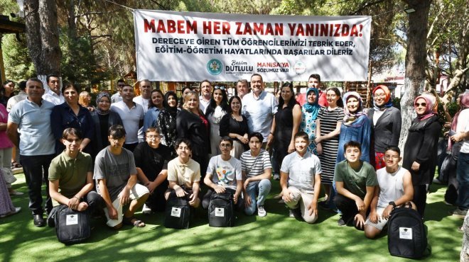 “5000 Üniversite Öğrencisine Her Ay 1000 TL Burs Desteği”