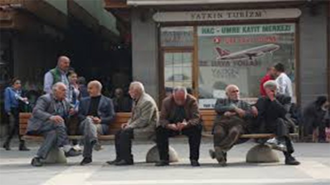 65 yaş üstü sokağa çıkma yasağında istisna