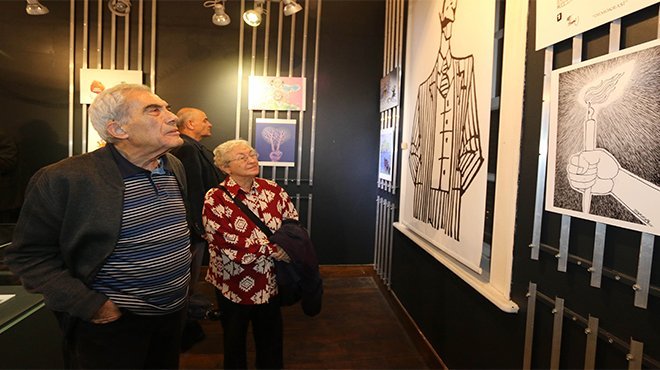 Abdül Batur: Sanatın ve sanatçının her zaman yanındayız