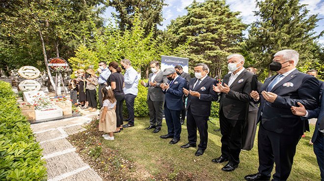 Ahmet Piriştina yokluğunun on yedinci yılında anıldı