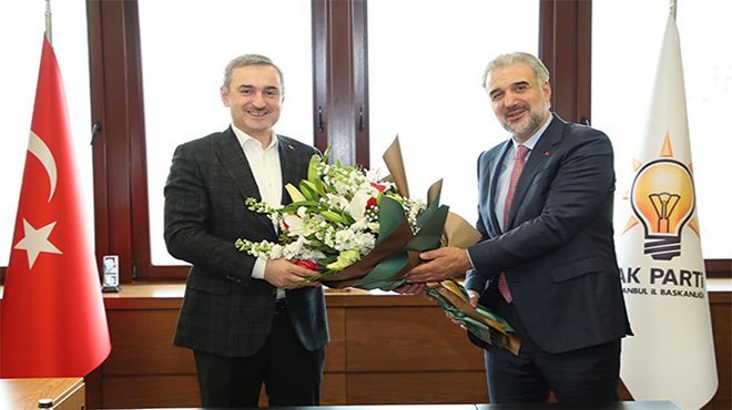 AK Parti İstanbul İl Başkanlığı'nda devir teslim yapıldı
