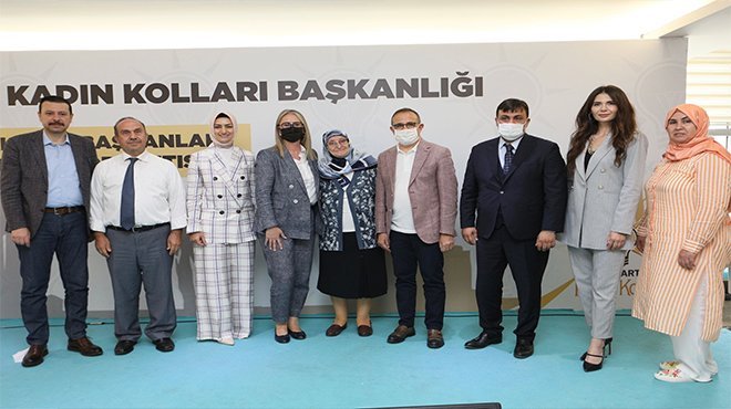 AK Parti İzmir 2023 ve 2024 seçimlerine, kadınlarla hazır