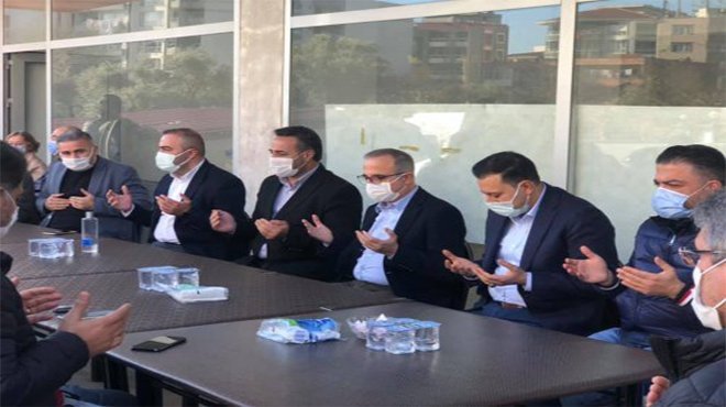 AK Parti İzmir'den taziye ziyareti!