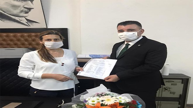 AK Parti Konak İlçe Başkanı Başdaş, mazbatasını aldı