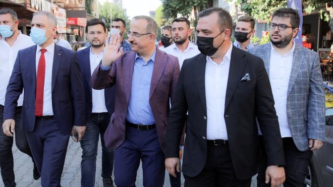 AK Parti Seferihisar’da tam kadro sahaya çıkıyor...