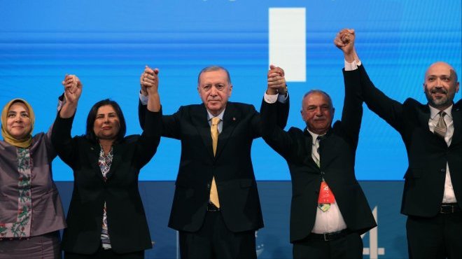 AK Partiye onlar da katıldı