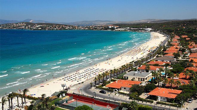 Alaçatılı turizmciler destek bekliyor