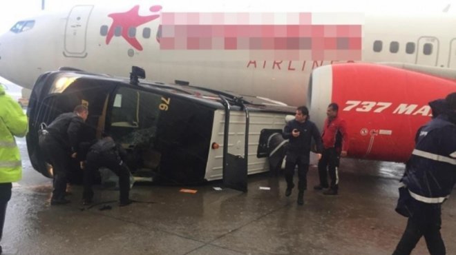 Antalya Havalimanı'nda Hortum: 12 Yaralı