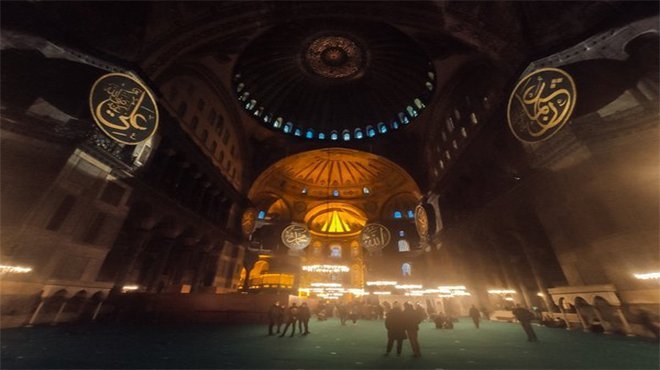 Ayasofya Camii'nde bulunan iskele 7 yıl sonra kaldırıldı
