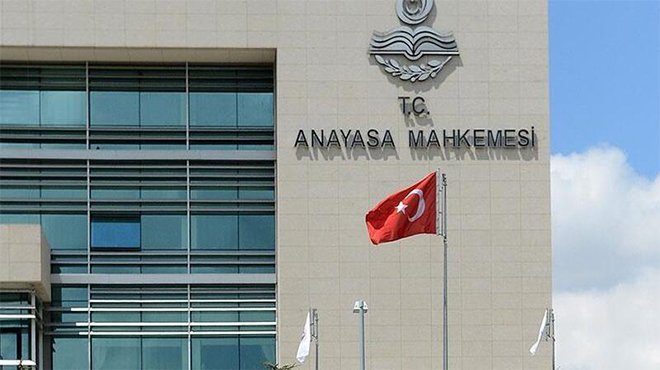 AYM'den, vekillikleri düşürülen HDP'li 2 isim için ret kararı