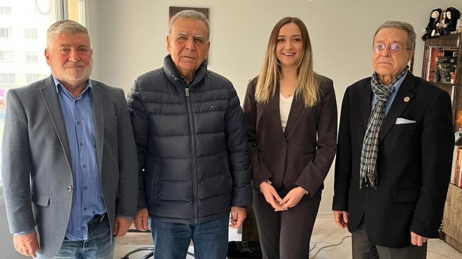 Aziz Kocaoğlu: 'Büyükşehir Belediyesi binasının yıkılmasına karşıyım'