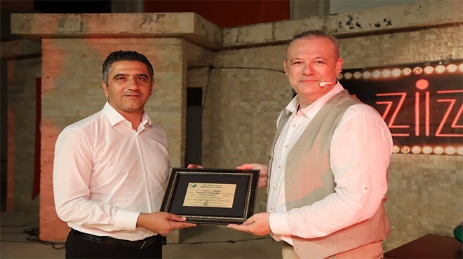 Aziz Nesin Kabare’ye Menderes’te Yoğun İlgi