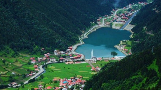Bakan Ersoy'un açıklaması Karadenizli turizmcileri heyecanlandırdı