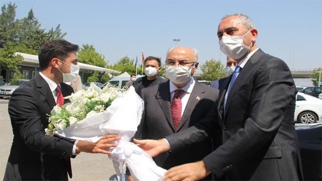 Bakan Gül'den İzmir Valiliği ve AK Parti İzmir ziyareti