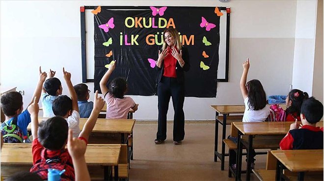 Bakan Selçuk: 1'inci sınıf öğrencilerimiz pazartesi günü okula başlıyor