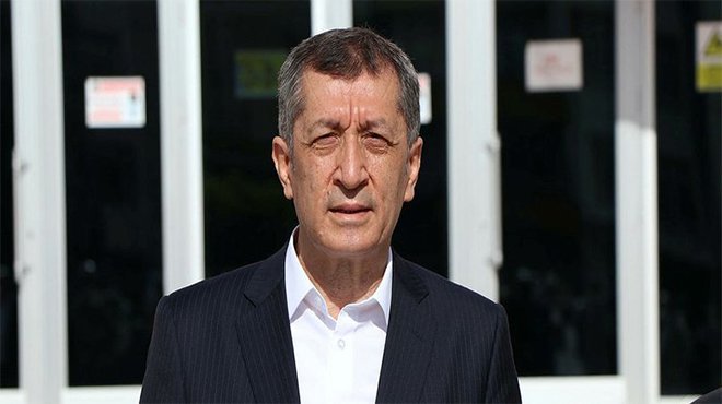 Bakan Selçuk: İzmir'de okullarımızla ilgili endişe edilecek bir durum yok