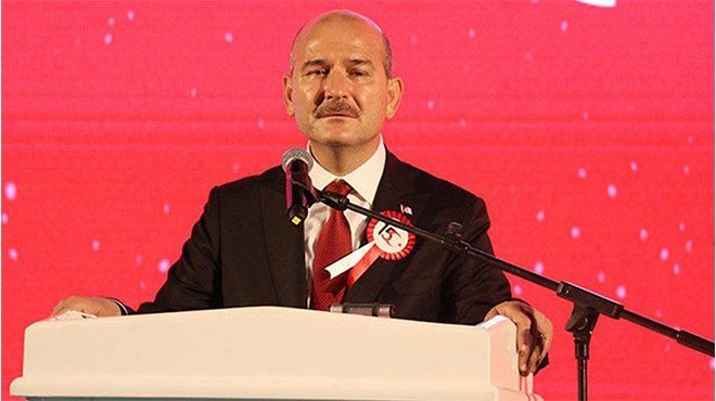 Bakan Soylu gözyaşlarına hakim olamadı
