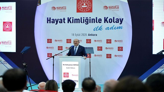 Bakan Soylu: Pazartesi'den itibaren sürücü belgesi kimlik kartına yükletilebilecek