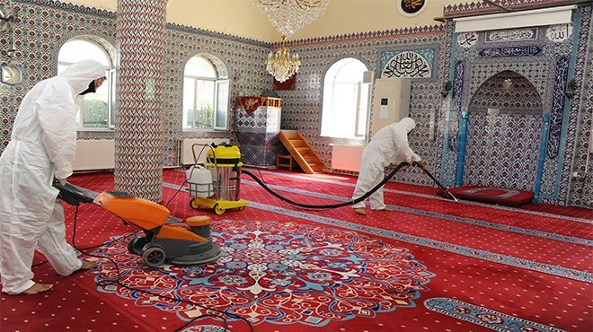 Balçova’da Camilerin temizliği yapıldı
