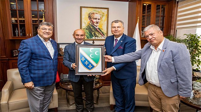 Balkan Derneklerinden Başkan Tunç Soyer'e ziyaret