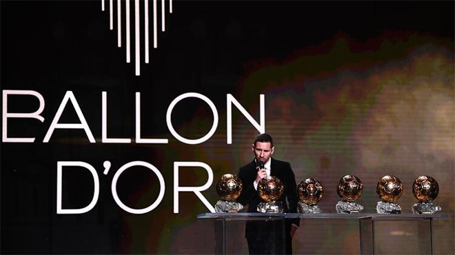Ballon d'Or en iyi futbolcu ödülü Lionel Messi'nin