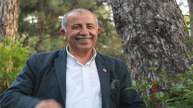 BAŞKAN ACAR GÖZYAŞLARI İÇİNDE TOPRAĞA VERİLDİ