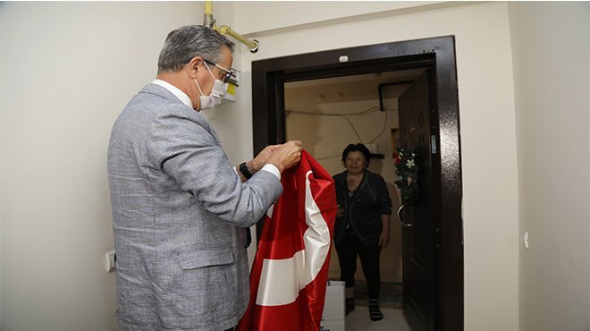 ​​​​​​​Başkan Arda’dan bayrak sürprizi