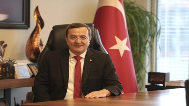 Başkan Batur'dan eleştirilere sert yanıt