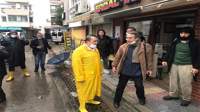 Başkan Batur, taşkında sahada!