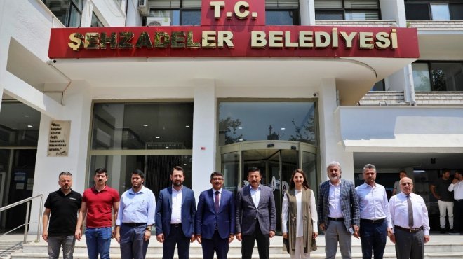 Başkan Çelik, Ak Parti Genel Başkan Yardımcısı Hamza Dağ'ı ağırladı