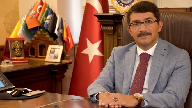 BAŞKAN ÇELİK MİRAÇ KANDİLİ’Nİ KUTLADI  
