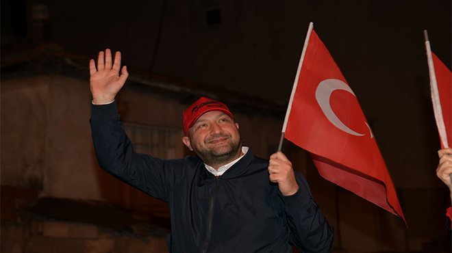 Başkan Gümrükçü’den otobüsle bayram kutlaması