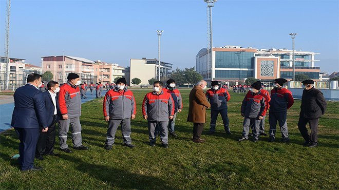 BAŞKAN KARAKAYALI İŞÇİLERLE BULUŞTU