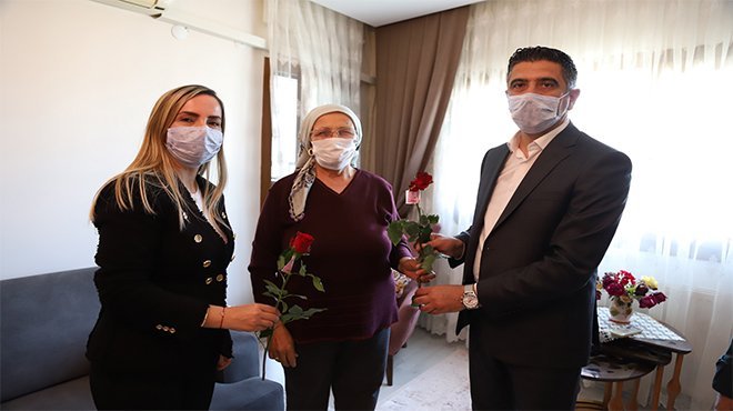 Başkan Kayalar’dan Annelere Sürpriz Ziyaret