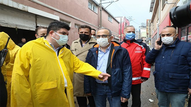 Başkan Kılıç sel felaketine karşı A takımıyla sahada