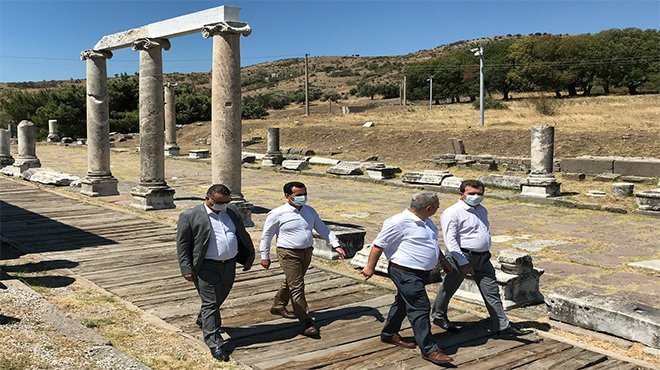 Başkan Koştu, “Büyükşehir Meclisimizi Bergama’da misafir etmekten dolayı mutluyuz”