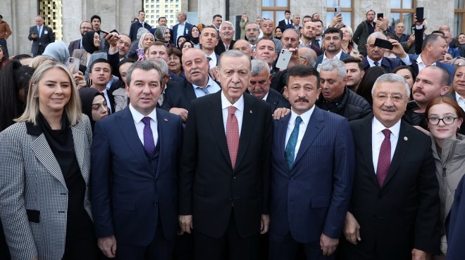BERGAMA  BELEDİYE BAŞKANI KOŞTU, CUMHURBAŞKANI ERDOĞAN İLE GÖRÜŞTÜ