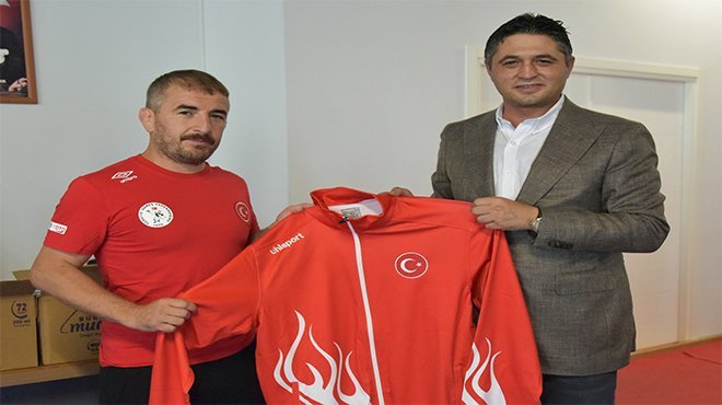 Başkan Serkan Acar'dan Milli Güreşçilere Ziyaret