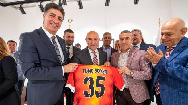 Başkan Soyer, Anadolu Birliği Derneği’ni ağırladı