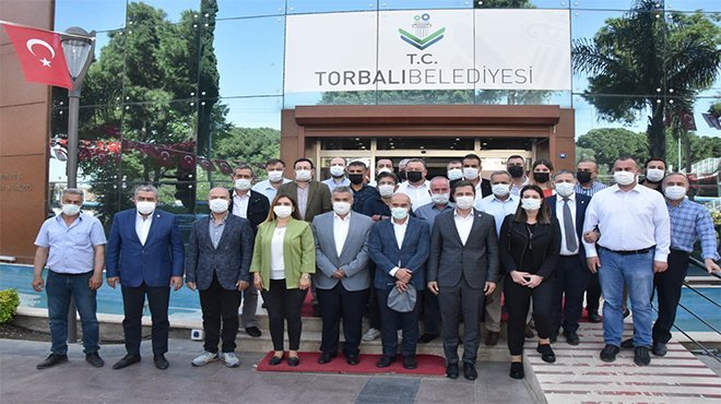 Başkan Soyer'den Torbalı'ya hayırlı olsun ziyareti