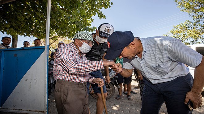 Başkan Soyer’den yangın mağdurlarına ziyaret