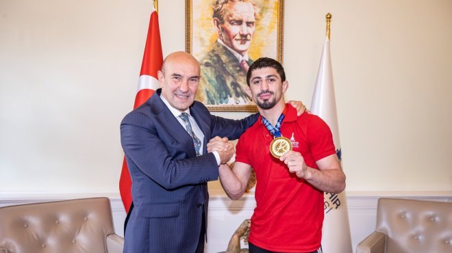 BAŞKAN SOYER, DÜNYA ŞAMPİYONU KEREM KAMAL’I KUTLADI