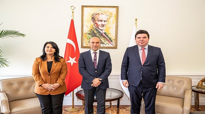 Başkan Soyer'e teşekkür ziyareti