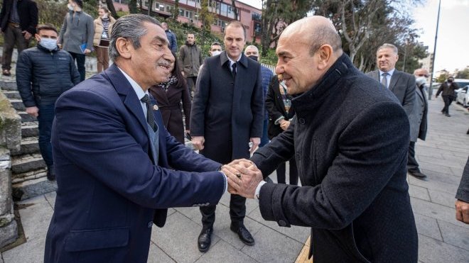 Başkan Soyer muhtar ziyaretlerini sürdürüyor