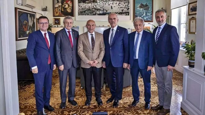 BAŞKAN SOYER RUMELİ KANAAT ÖNDERLERİNİ MAKAMINDA AĞIRLADI