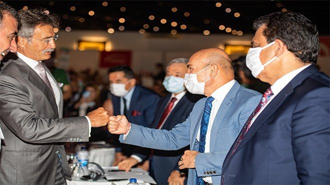 Başkan Soyer, Türkiye-Irak Yatırım ve Ticaret Zirvesi’ne katıldı