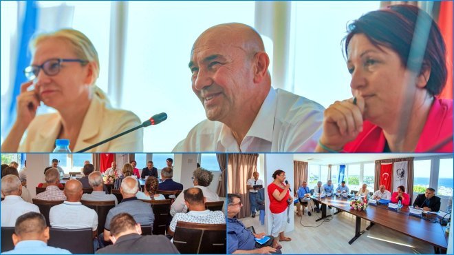 Başkan Tunç Soyer Karaburunlu muhtarlarla buluştu