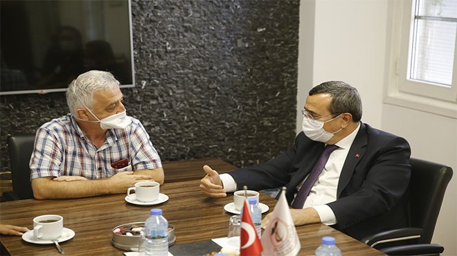 Batur: Sağlık çalışanlarımızın yanındayız